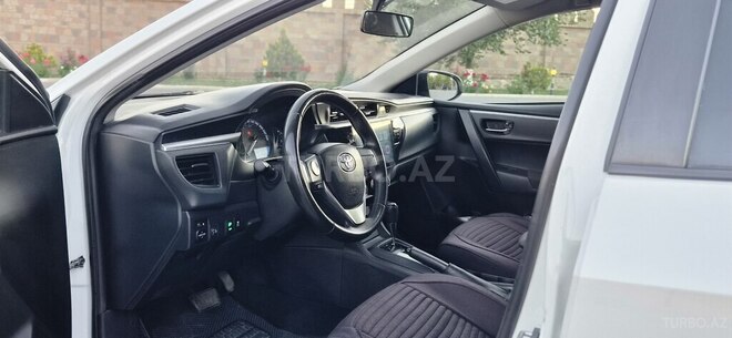 Toyota Corolla-9