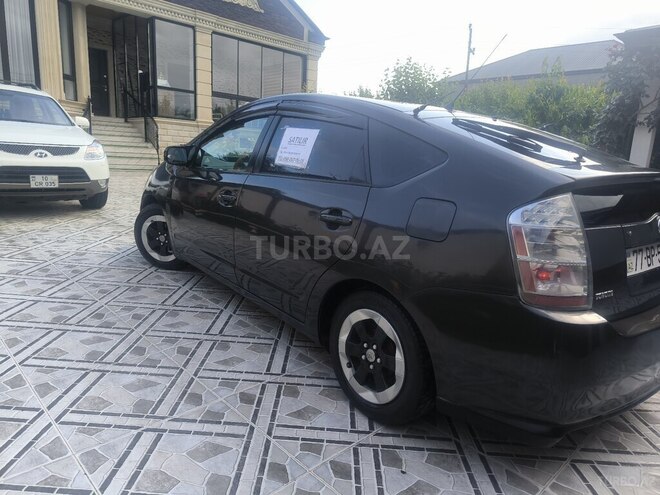 Toyota Prius-3