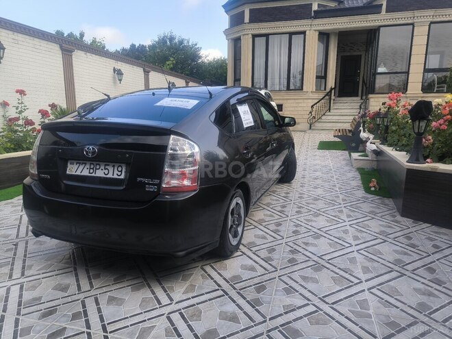 Toyota Prius-5