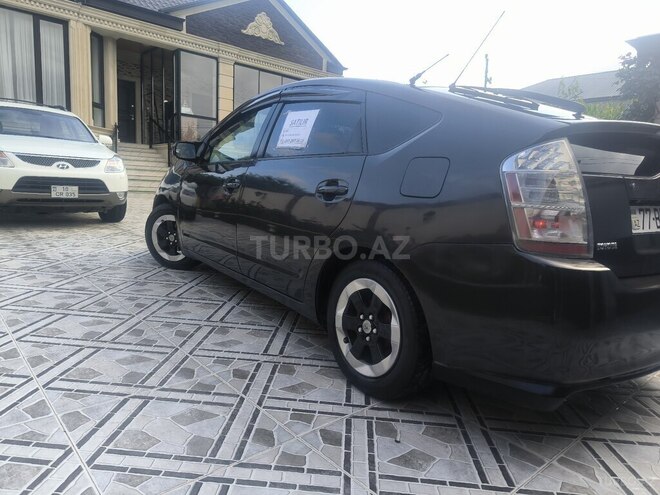 Toyota Prius-7