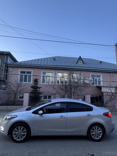 Kia Cerato-4