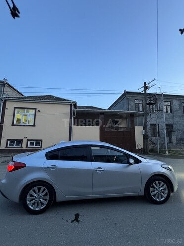 Kia Cerato-3