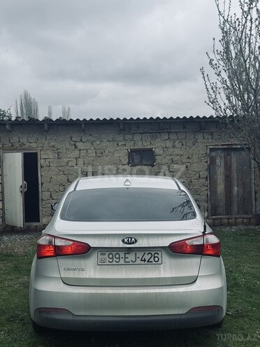 Kia Cerato-7