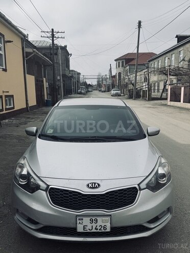 Kia Cerato-5