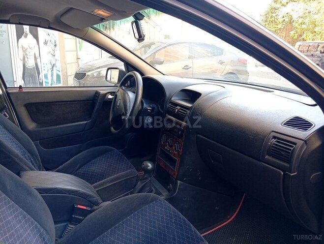Opel Astra-17