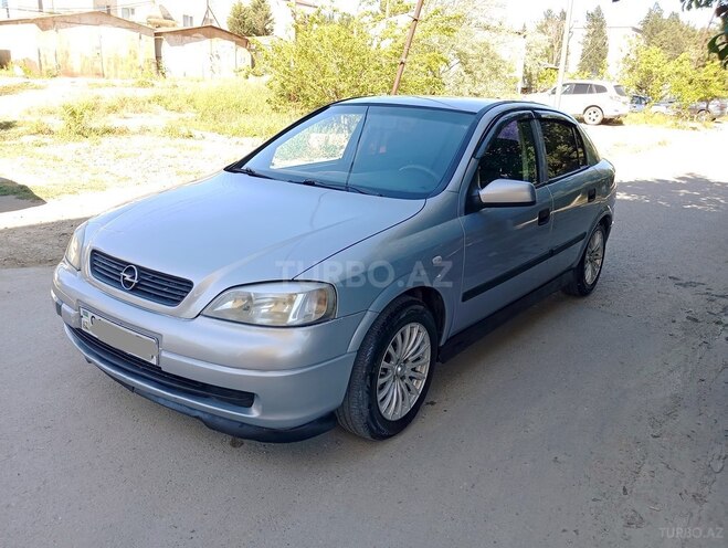 Opel Astra-10