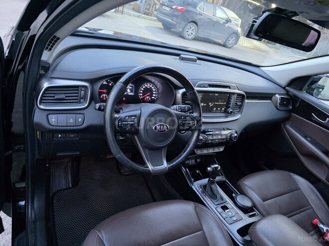 Kia Sorento-8