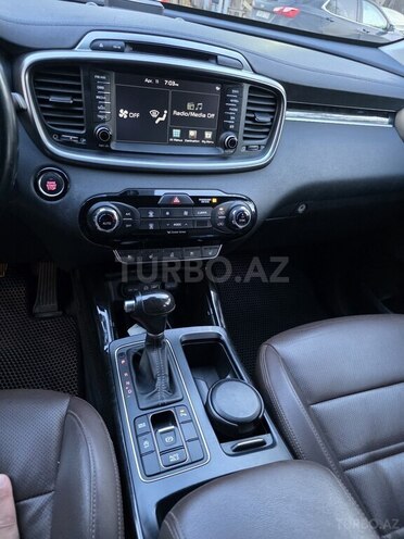 Kia Sorento-7