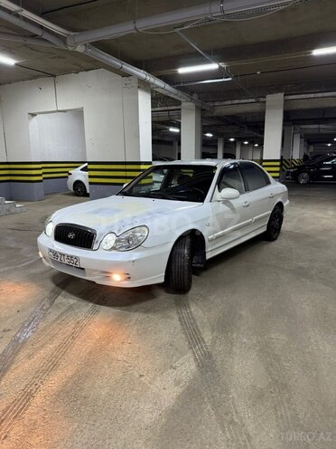 Hyundai Sonata-1