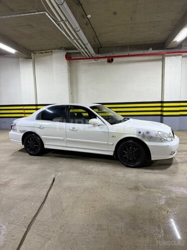 Hyundai Sonata-11