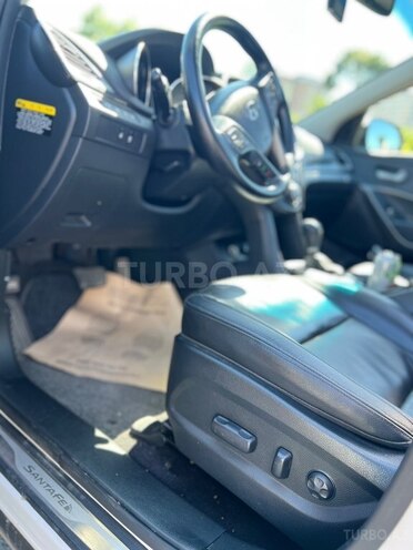 Hyundai Santa Fe-6