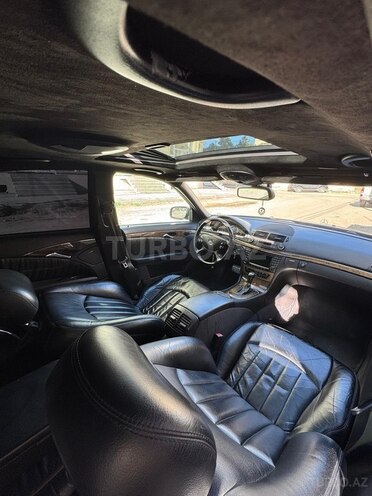 Mercedes E 200-3