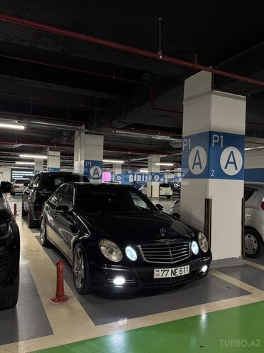 Mercedes E 200-10