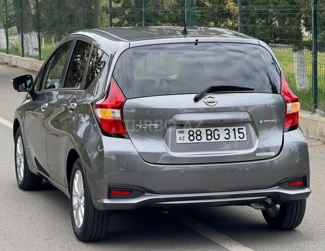 Nissan Note-4