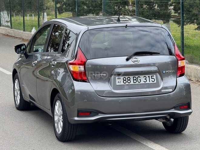 Nissan Note-5