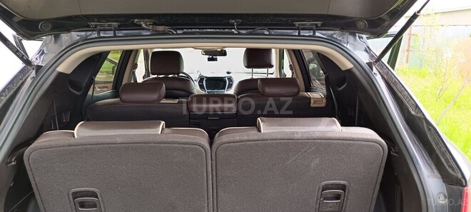 Hyundai Santa Fe-13