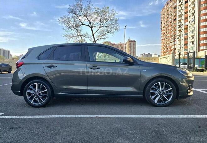 Hyundai i30-4