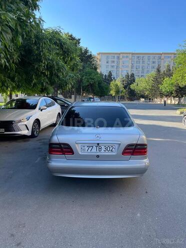 Mercedes E 240-6
