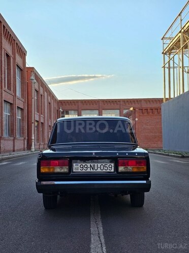 LADA (VAZ) 2107-2