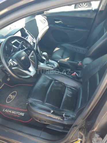 Chevrolet Cruze-9