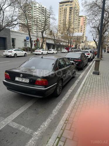 BMW 740-4