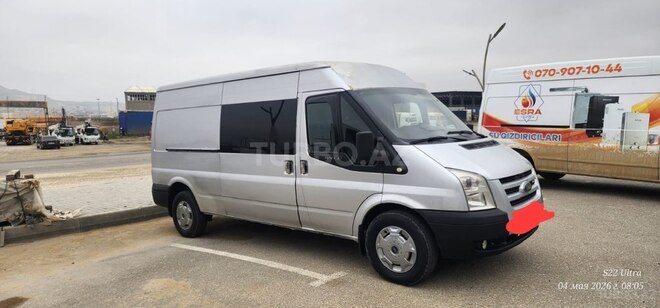 Ford Transit-4