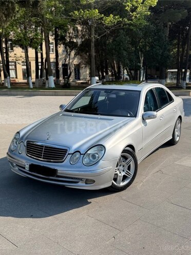 Mercedes E 320-3