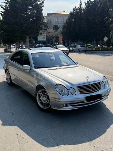 Mercedes E 320-7