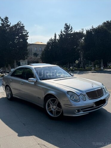 Mercedes E 320-5