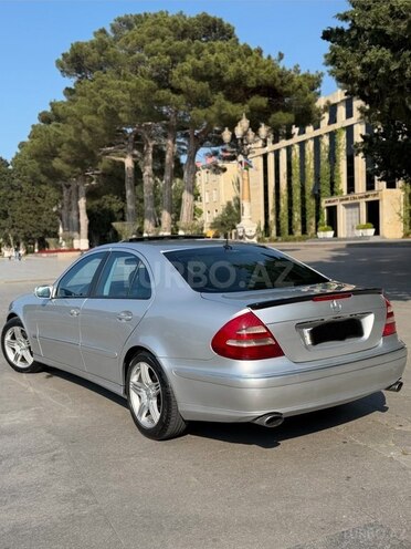 Mercedes E 320-12