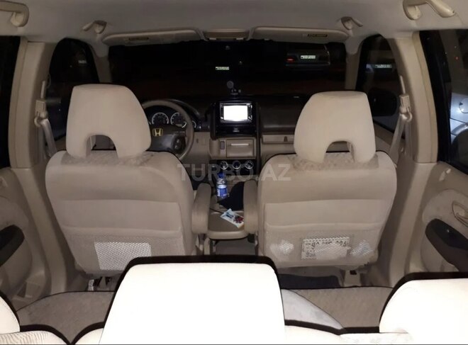 Honda CR-V-6