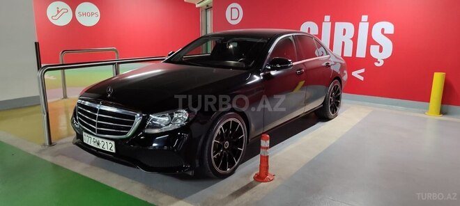 Mercedes E 220 d-10