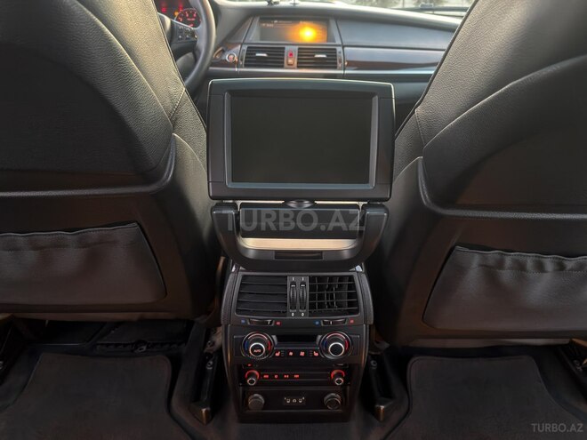 BMW X5-12