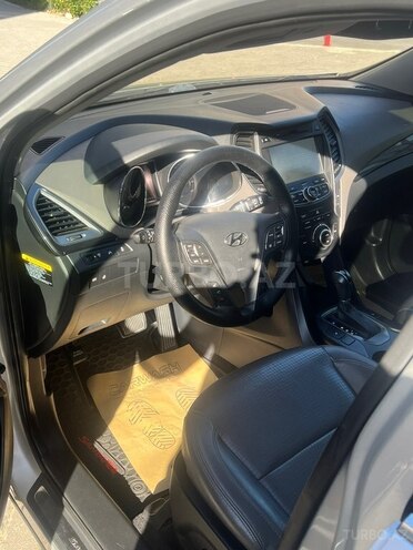 Hyundai Santa Fe-6