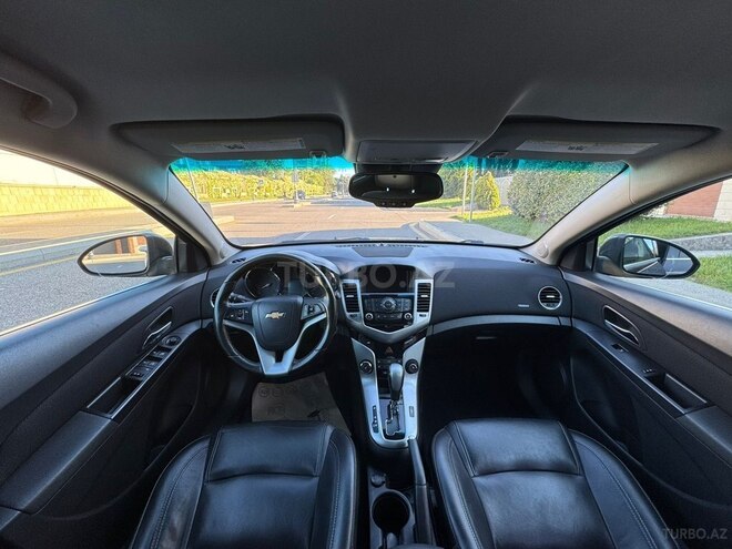Chevrolet Cruze-11