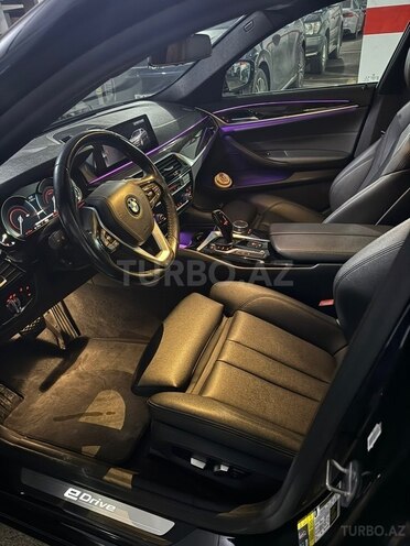 BMW 530e-8