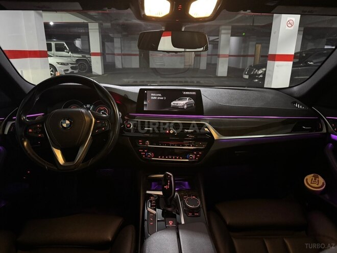 BMW 530e-6