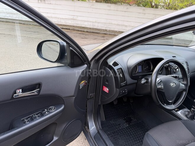 Hyundai i30-7