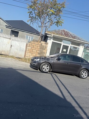 Chevrolet Cruze-10