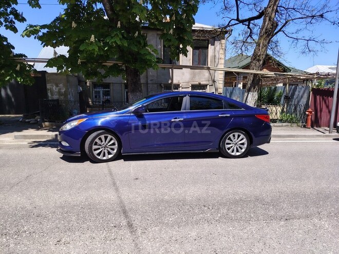 Hyundai Sonata-4