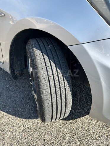 Hyundai Accent-9