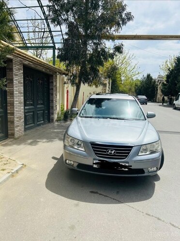 Hyundai Sonata-1