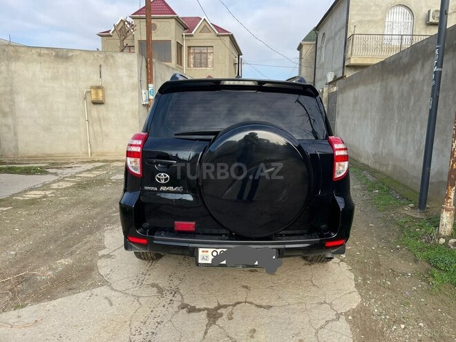 Toyota RAV4-7