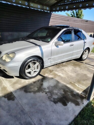 Mercedes C 200-4