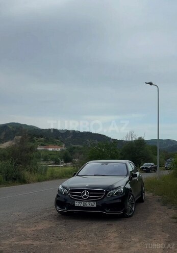 Mercedes E 220-3
