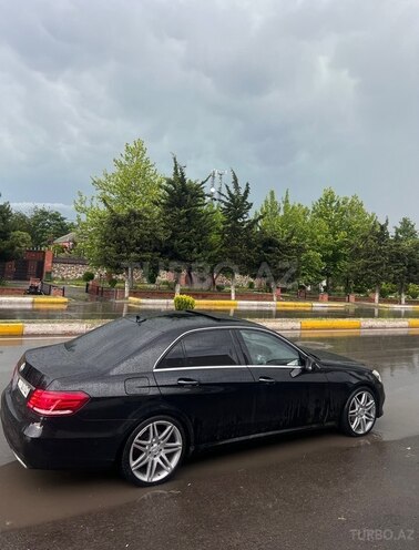 Mercedes E 220-2