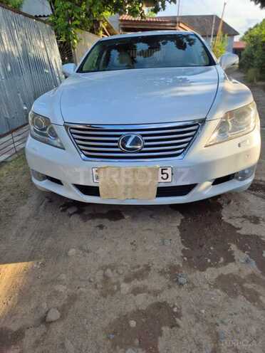 Lexus LS 460-2