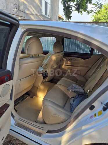 Lexus LS 460-8