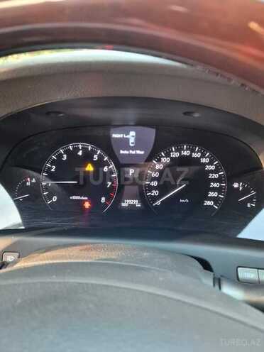 Lexus LS 460-4