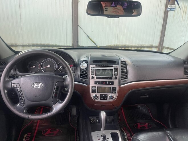 Hyundai Santa Fe-18
